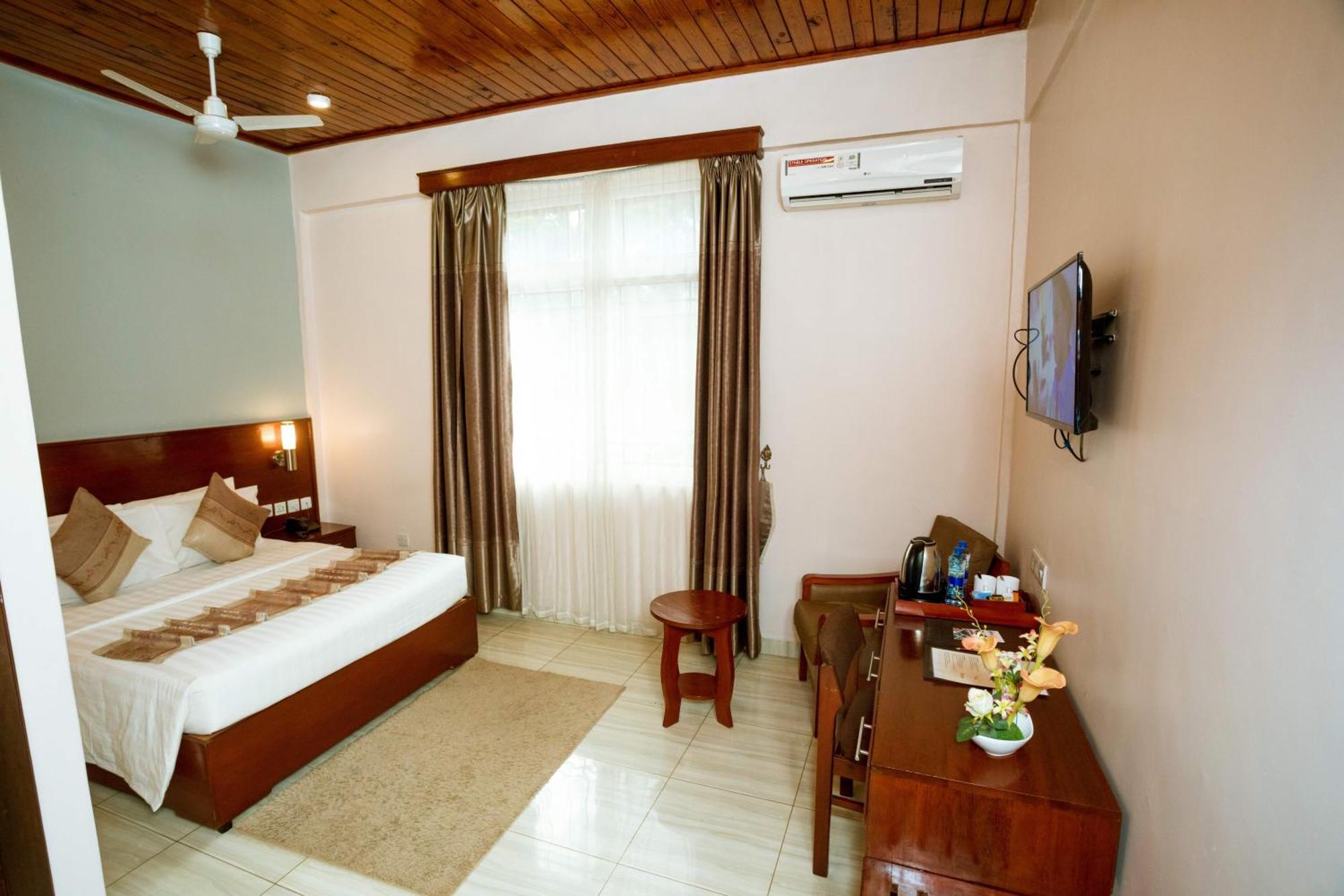 Keys Hotel Moshi Ngoại thất bức ảnh